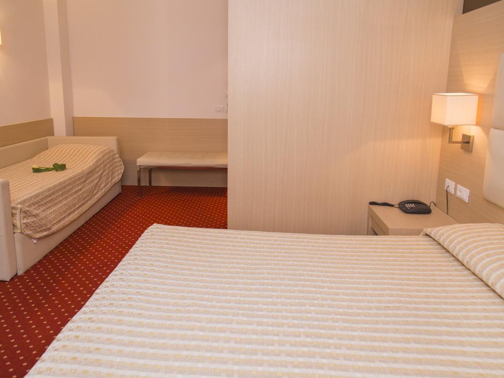 Hotel Regina Bolzano Kültér fotó