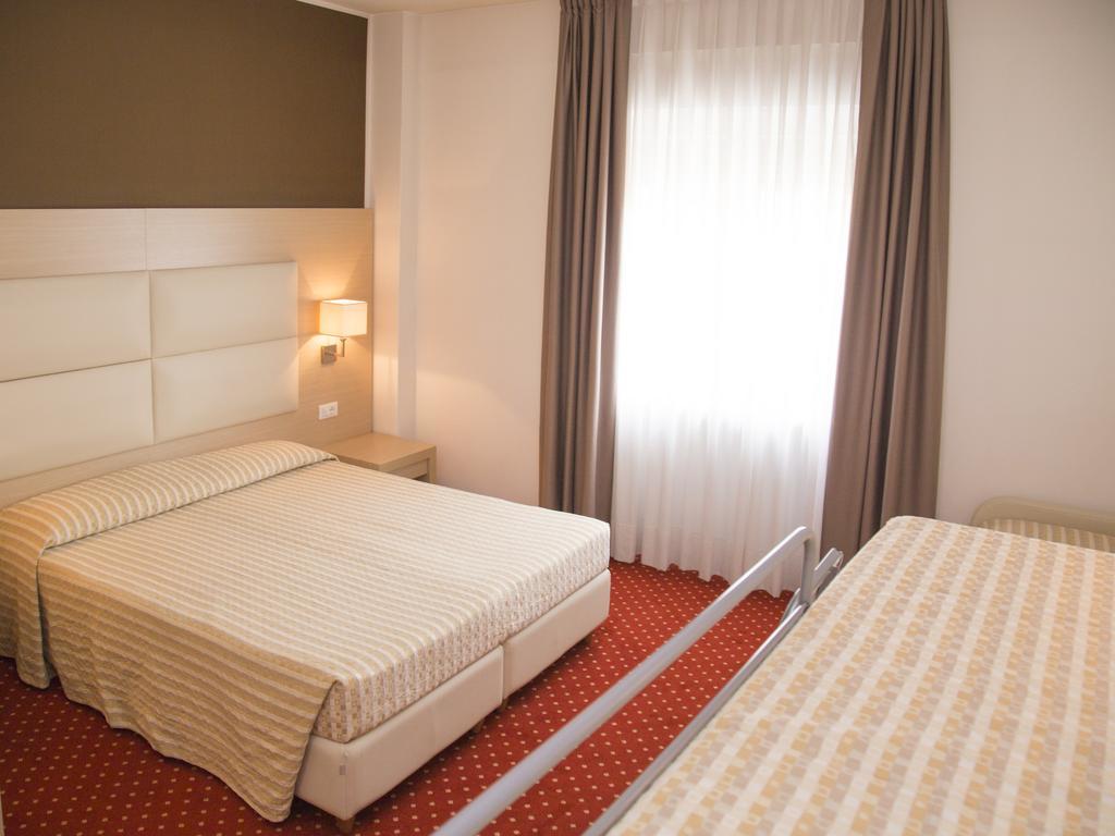 Hotel Regina Bolzano Kültér fotó