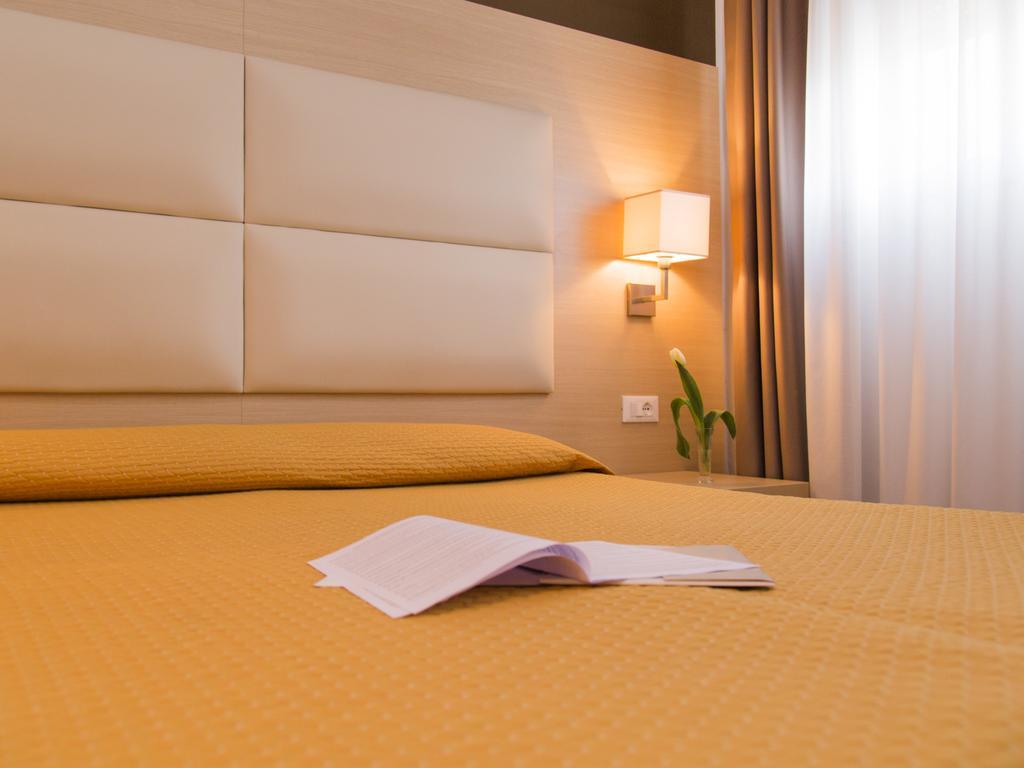 Hotel Regina Bolzano Kültér fotó