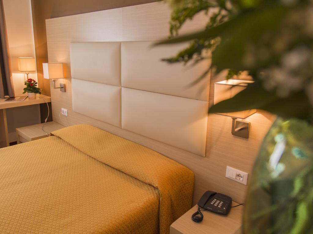 Hotel Regina Bolzano Kültér fotó