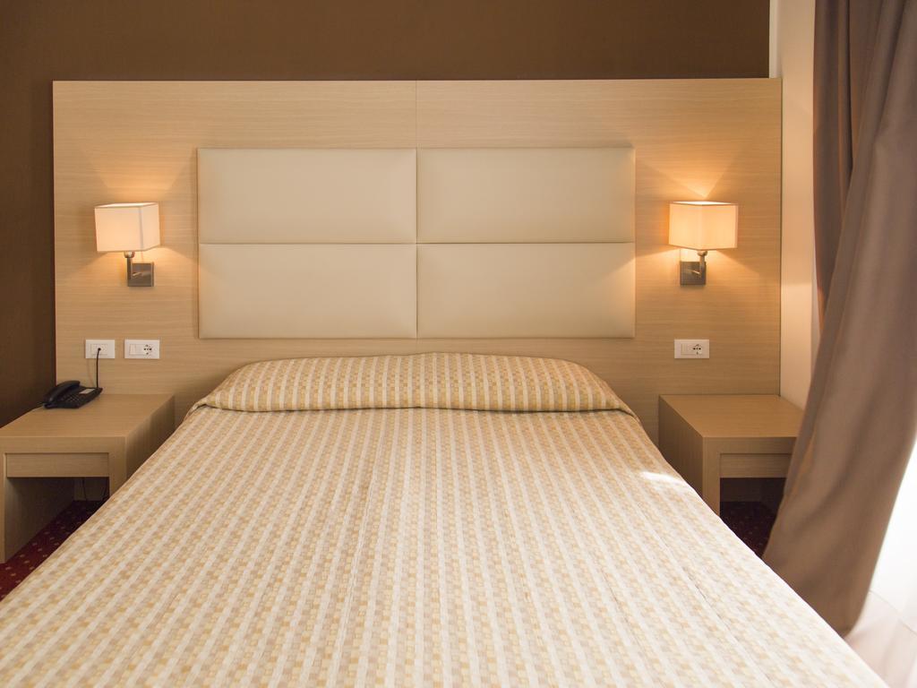 Hotel Regina Bolzano Kültér fotó