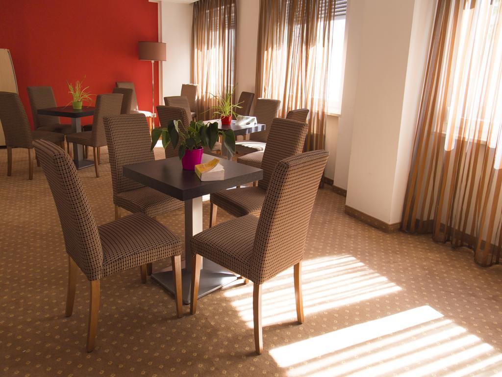 Hotel Regina Bolzano Kültér fotó