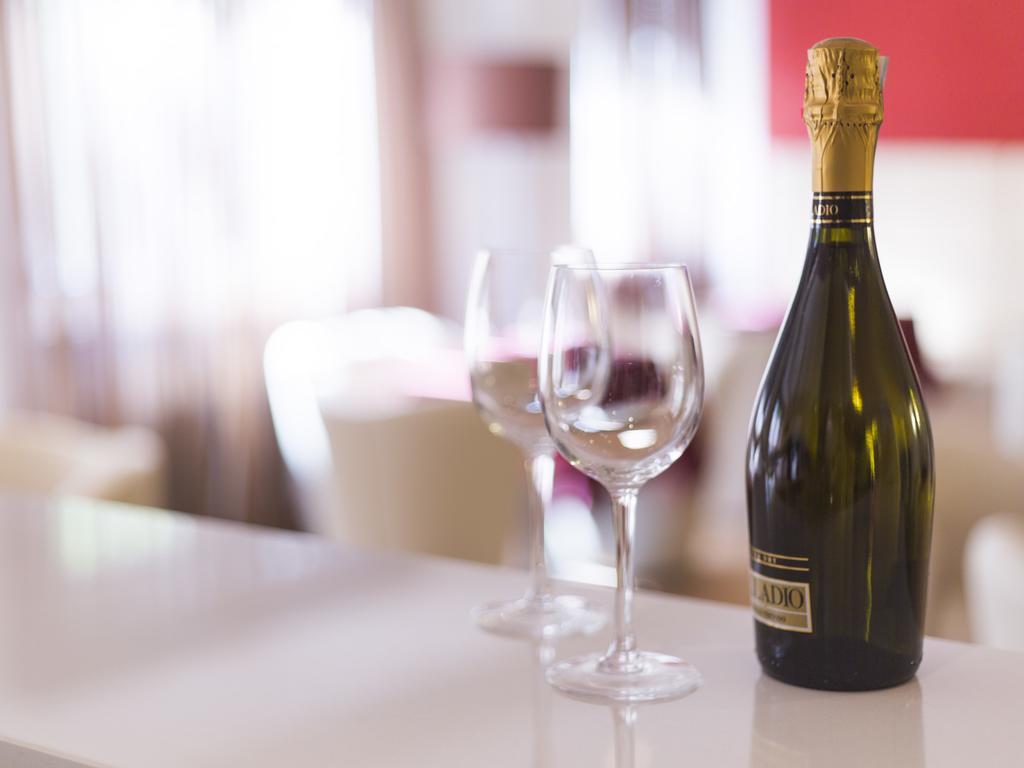 Hotel Regina Bolzano Kültér fotó