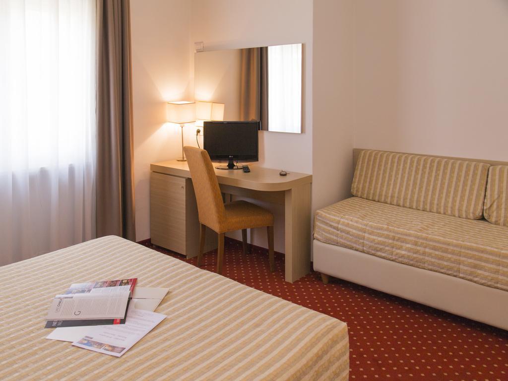 Hotel Regina Bolzano Kültér fotó