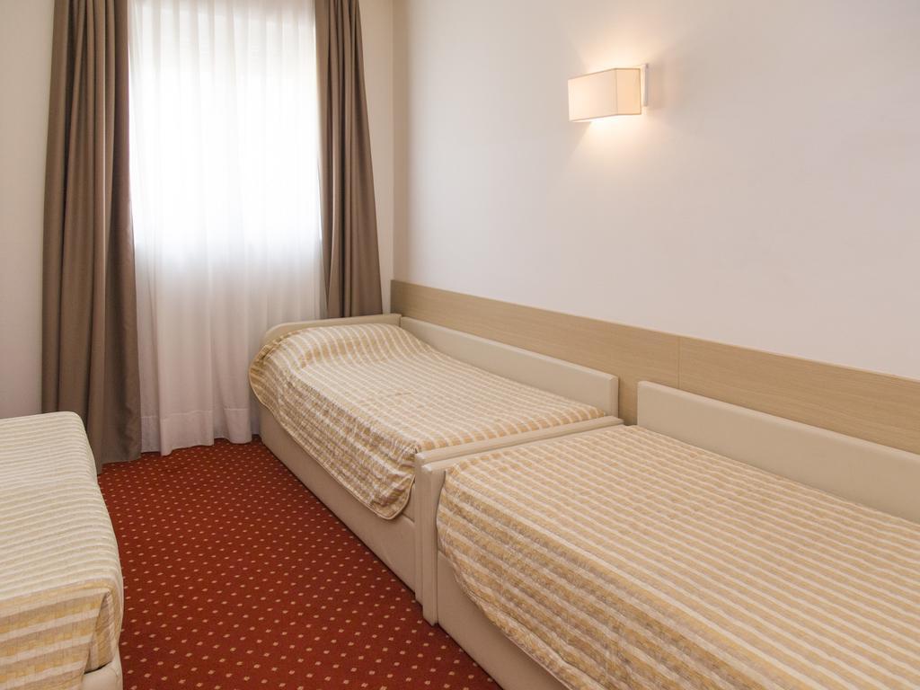 Hotel Regina Bolzano Kültér fotó